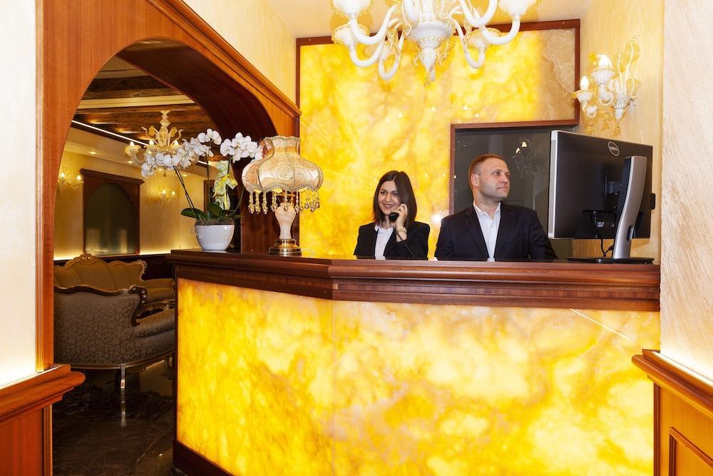 Albergo Reiter Lido di Venezia ภายนอก รูปภาพ