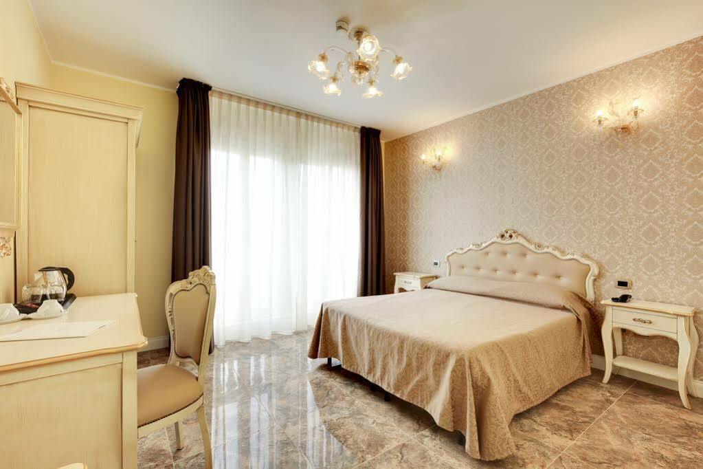 Albergo Reiter Lido di Venezia ภายนอก รูปภาพ